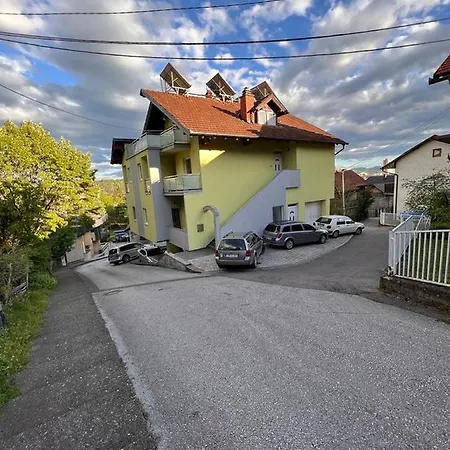 Kuzmanovic Stan Na Dan Apartment