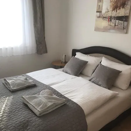 Kuzmanovic Stan Na Dan Apartment