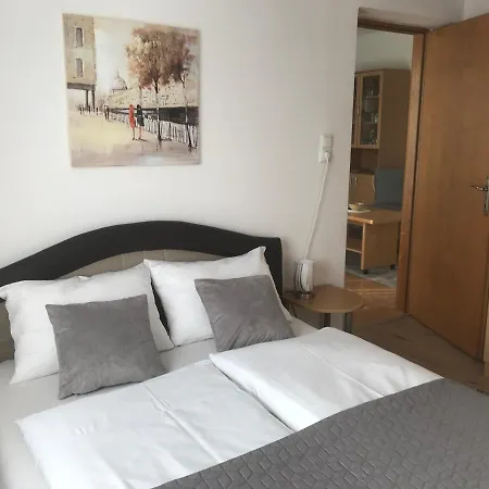 Apartment Kuzmanovic Stan Na Dan